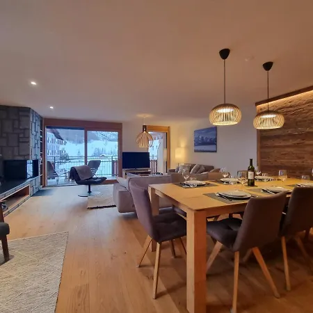 Berghof 2nd Floor Apartment Saas-Fee