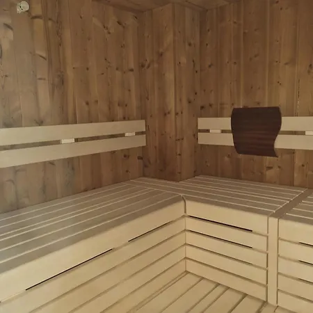 Berghof 2nd Floor דירה