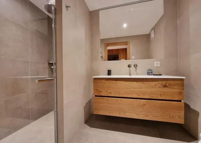 Berghof 2nd Floor Apartman